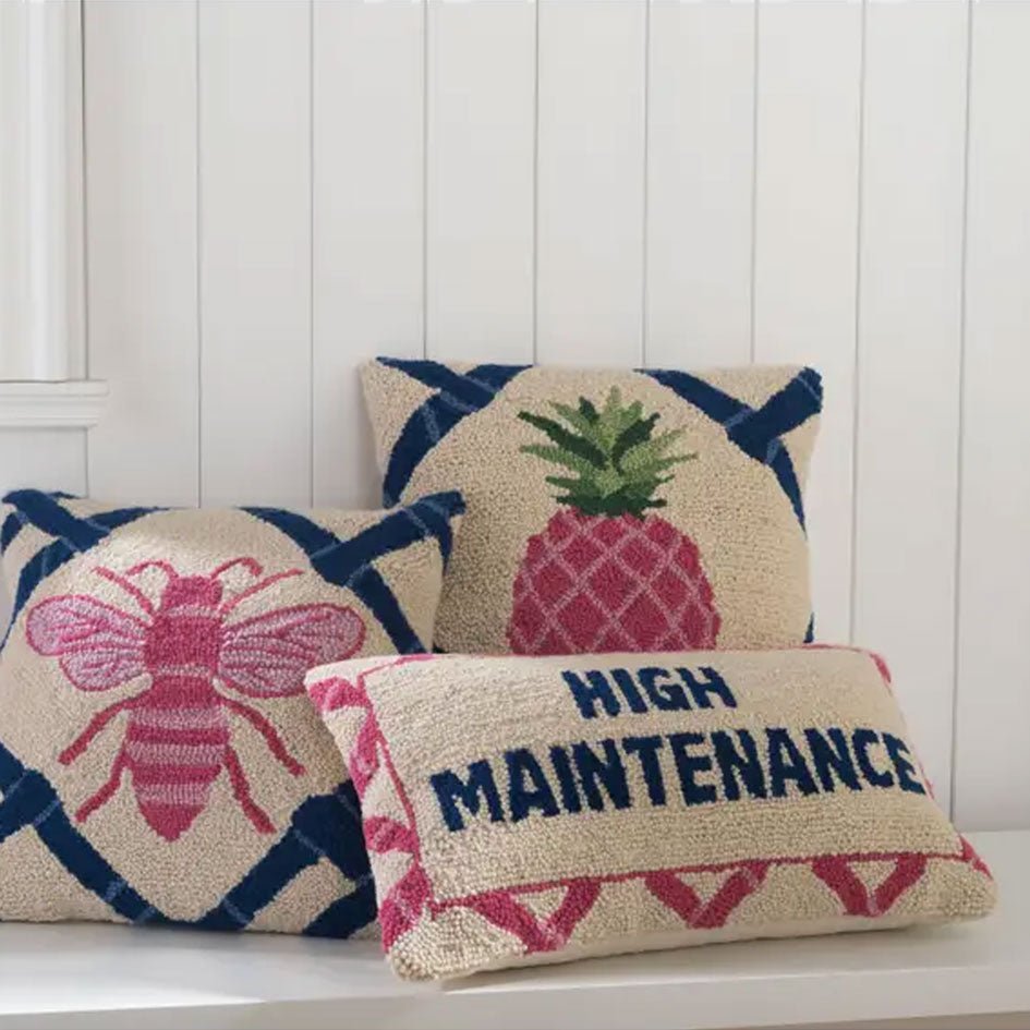 High Maintenance Handgeknoopt Sierkussen - SuperMatique - SuperMatique