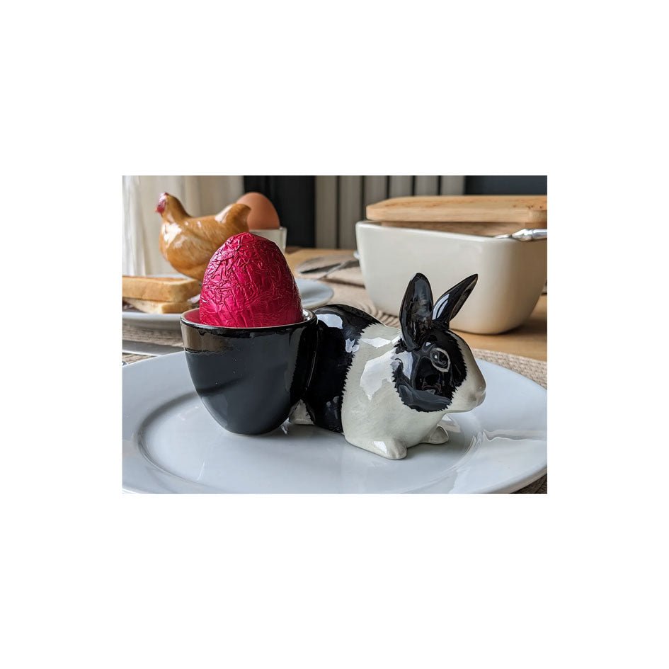Zwart - Wit Konijn met Eierdopje - Quail Ceramics - SuperMatique
