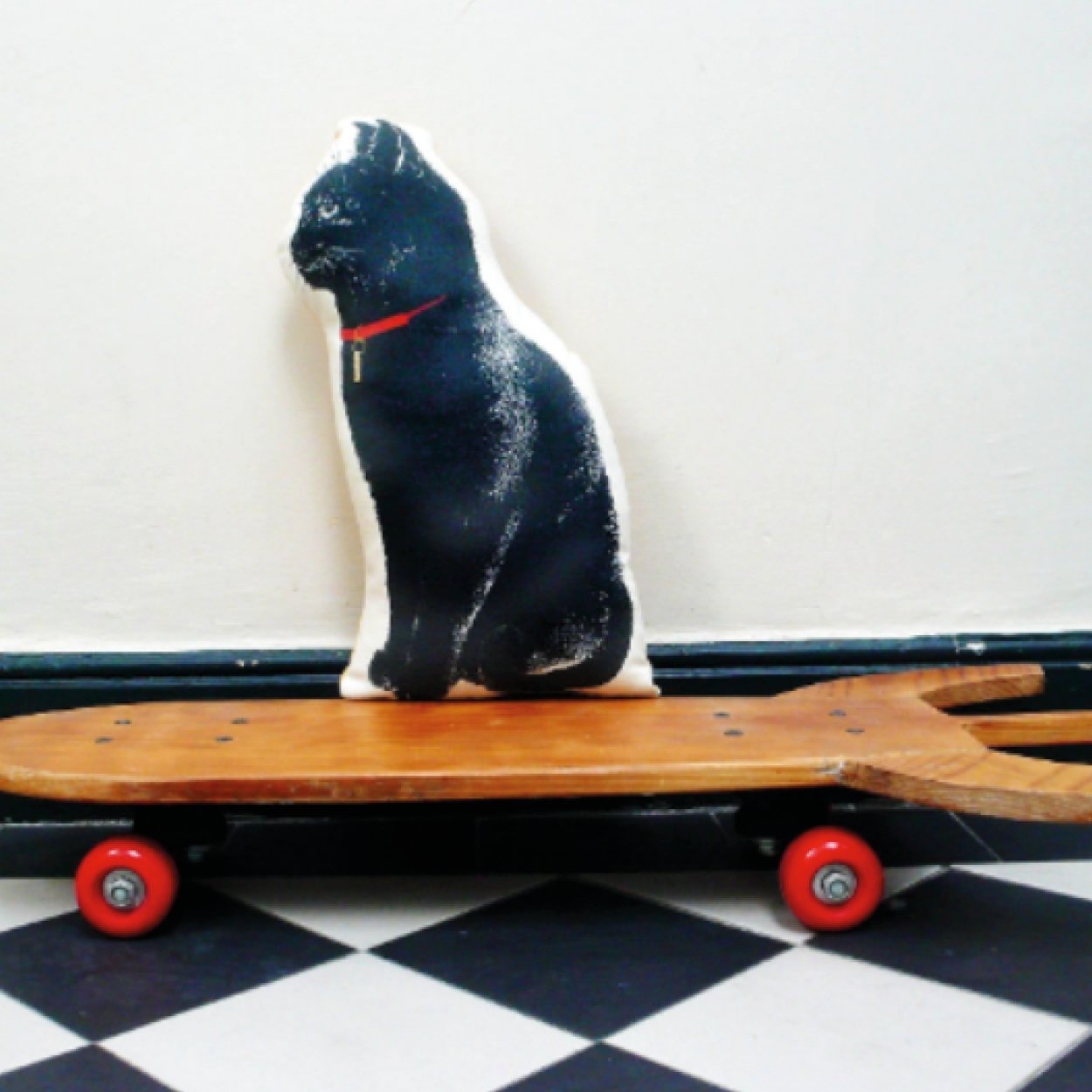 Black cat sierkussen - SuperMatique