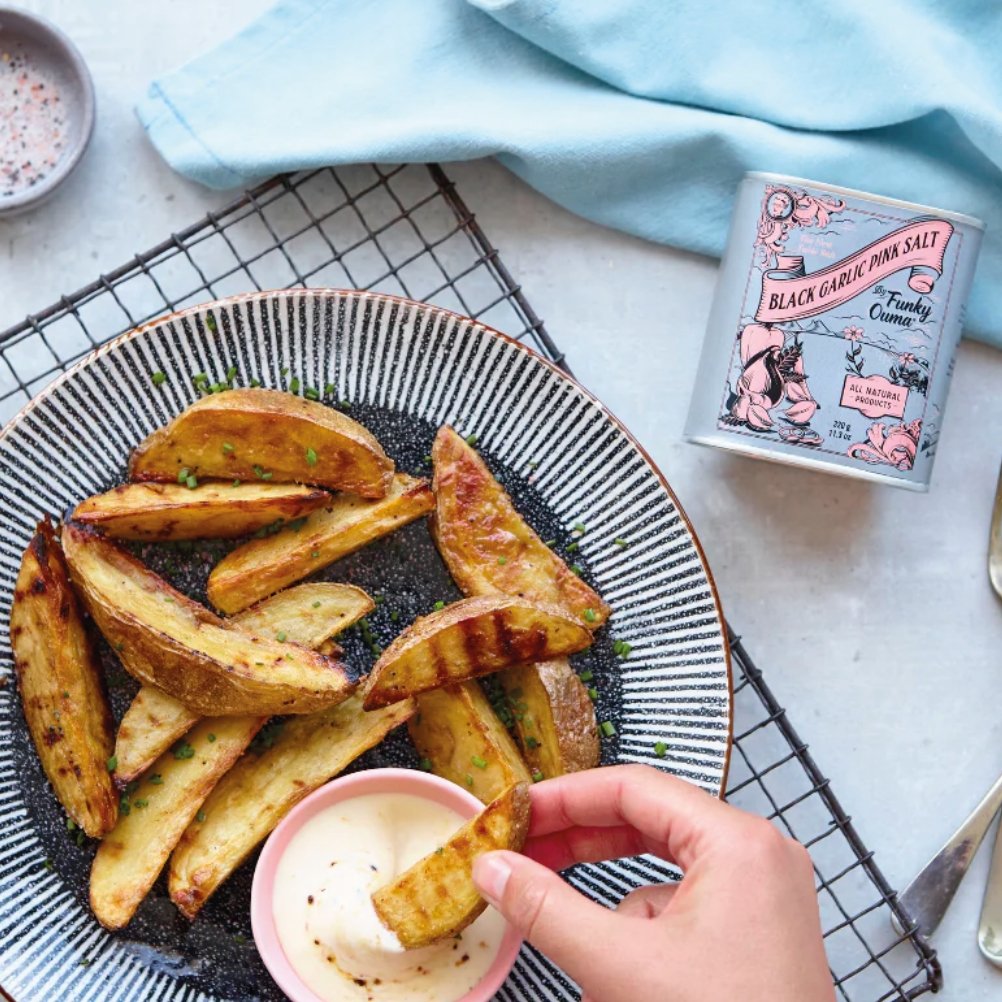 Funky Ouma Zwart knoflookzout Kruidblik - SuperMatique