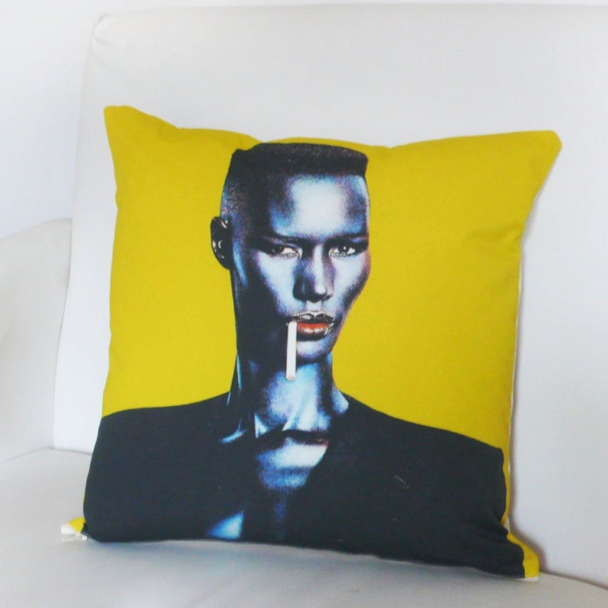 Grace Jones sierkussen - SuperMatique