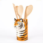 Afbeelding van een tijger in de vorm van een pollepelpot van het merk Quail Ceramics - SuperMatique