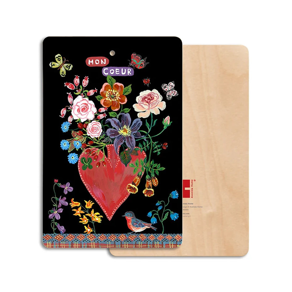 Afbeelding van serveerbord met illustratie van een rood hart met vogels, vlinders en bloemen op zwart achtergrond Avenida Home - SuperMatique