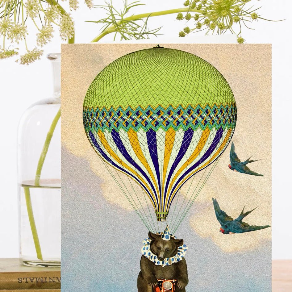 Wenskaart 'Green Hot Air Balloon' - Madame Treacle - SuperMatique