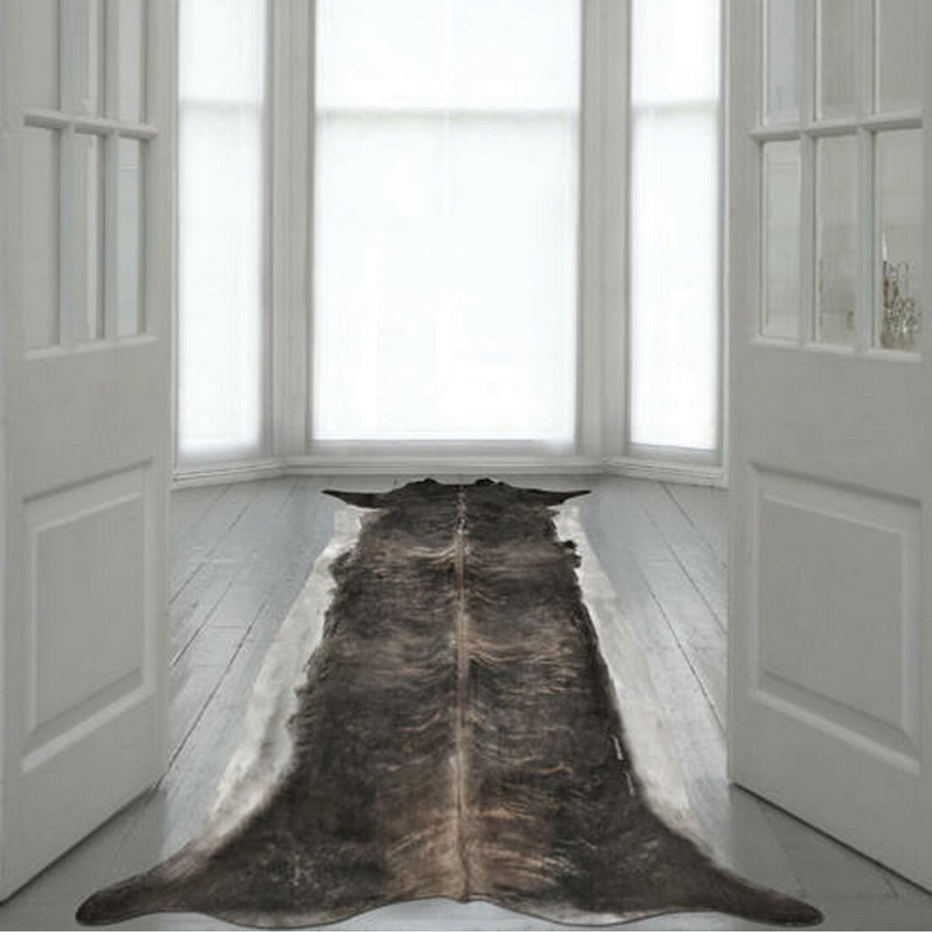 Stretched Faux Cowhide Vloerkleed - SuperMatique